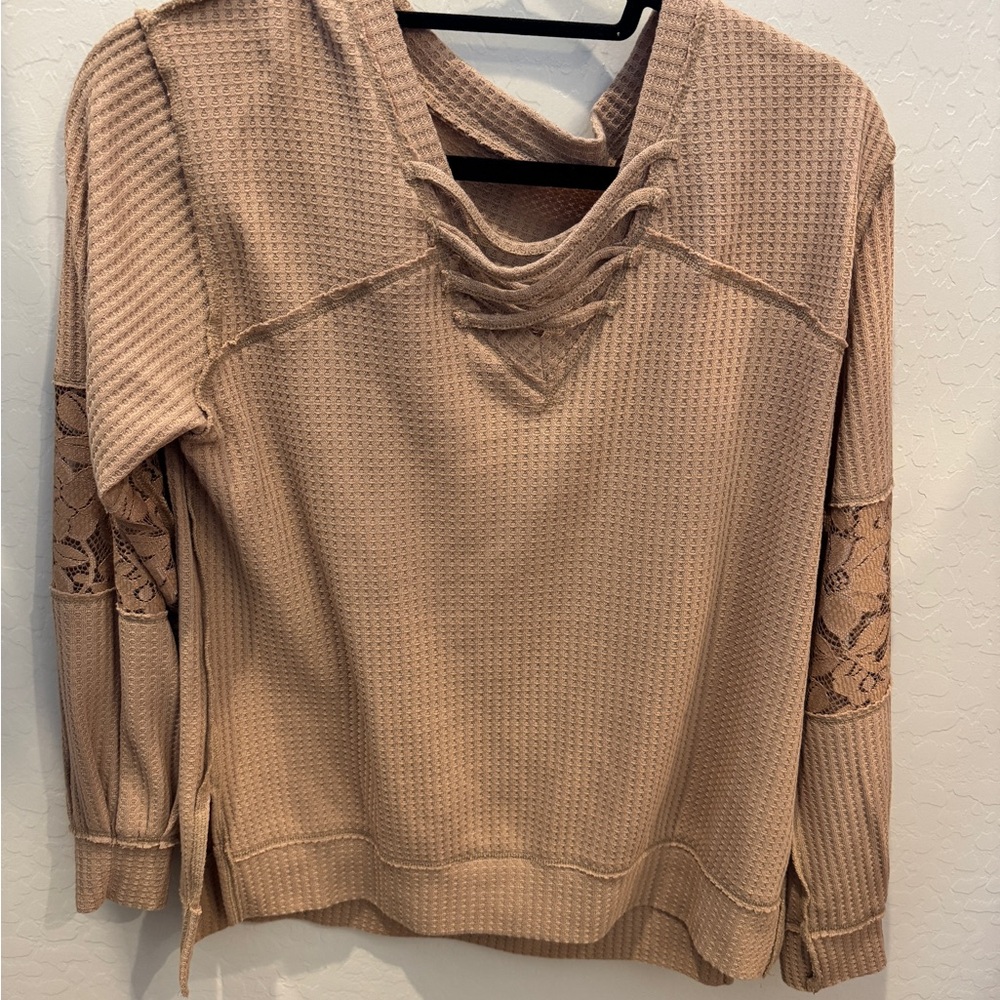 Women's Tan Lace Sleeve Top